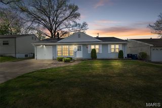 6330 Hurstgreen Lane, St Louis, MO 63123