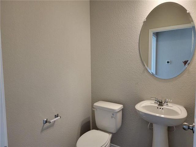 12813 Gilliland LN, Manor, TX 78653