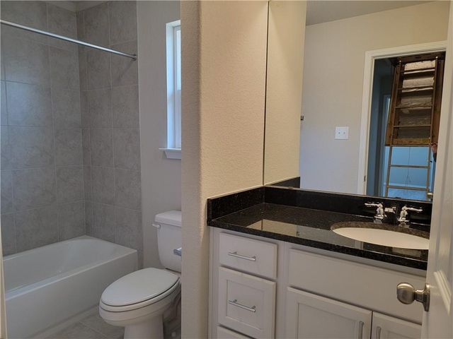 12813 Gilliland LN, Manor, TX 78653