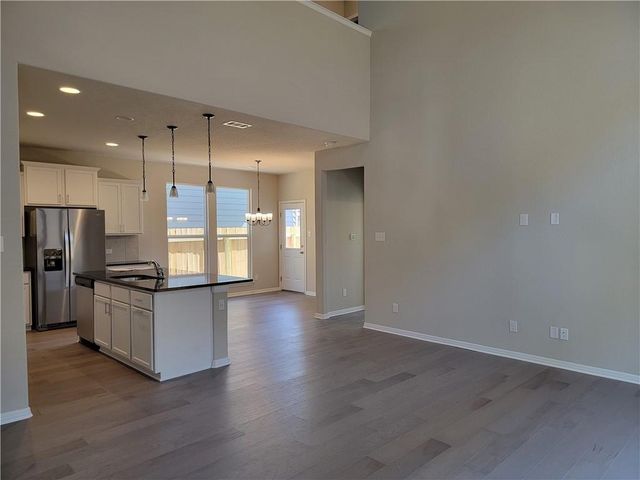 12813 Gilliland LN, Manor, TX 78653