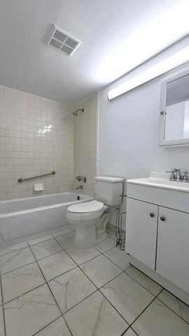 1001 Green Pine Boulevard B1, West Palm Beach, FL 33409