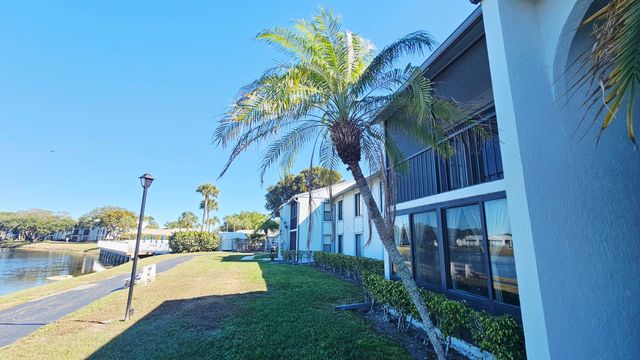 1001 Green Pine Boulevard B1, West Palm Beach, FL 33409