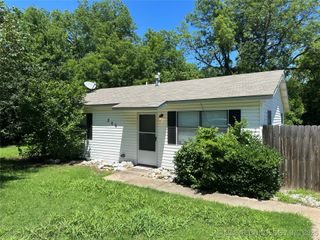 206 I Street NE, Ardmore, OK 73401