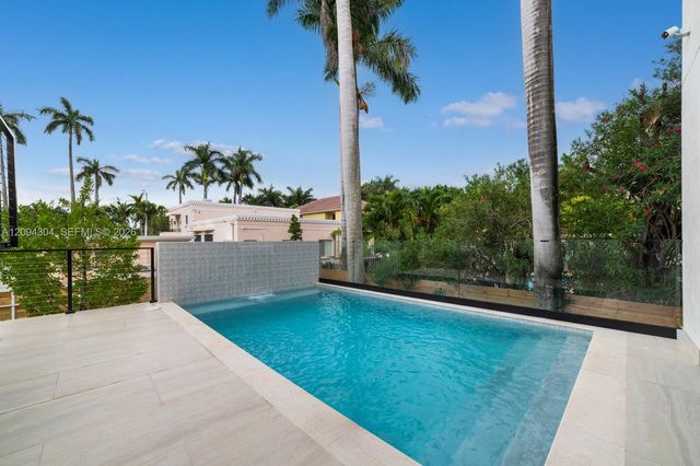 908 Tyler Street, Hollywood, FL 33019