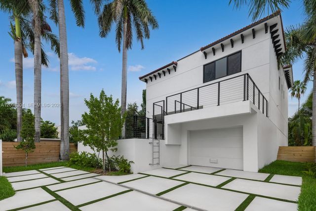 908 Tyler Street, Hollywood, FL 33019