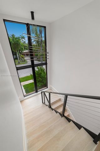 908 Tyler Street, Hollywood, FL 33019