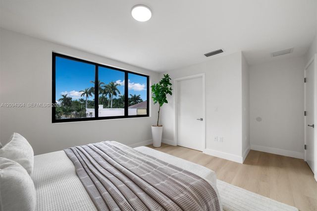 908 Tyler Street, Hollywood, FL 33019