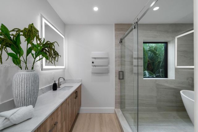 908 Tyler Street, Hollywood, FL 33019