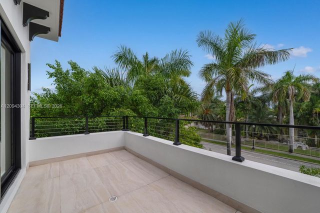 908 Tyler Street, Hollywood, FL 33019