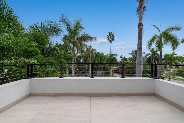 908 Tyler Street, Hollywood, FL 33019