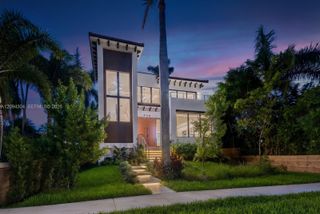 908 Tyler Street, Hollywood, FL 33019