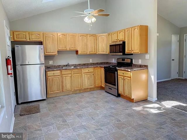 434 CLARKS POND RD, Bridgeton, NJ 08302