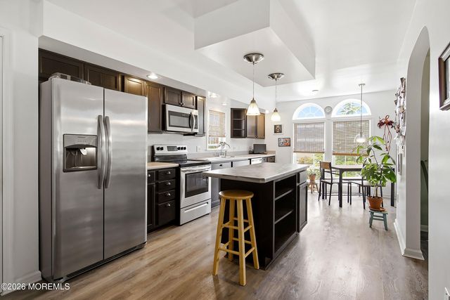 60 Fort Lee Drive, Manahawkin, NJ 08050