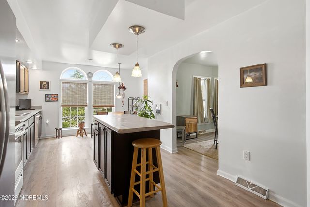 60 Fort Lee Drive, Manahawkin, NJ 08050
