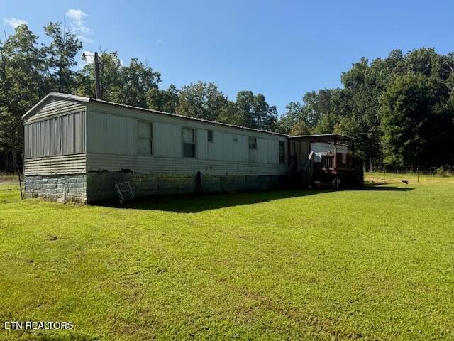 1022 Deer Lodge Hwy, Sunbright, TN 37872