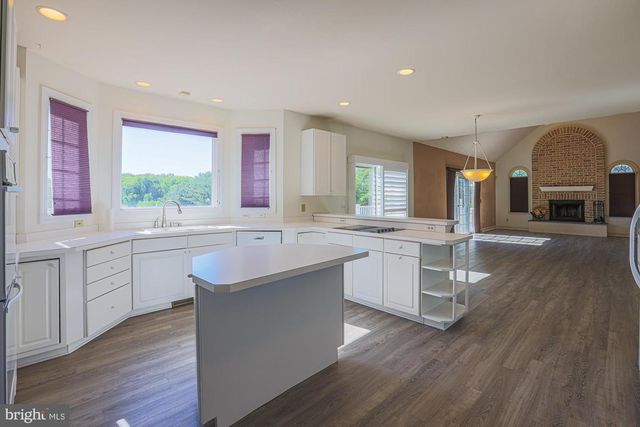 10 SPARKS FARM RD, Sparks Glencoe, MD 21152