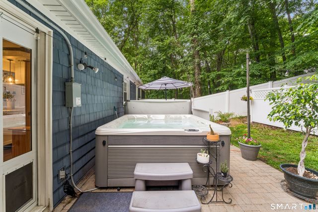 233 Hattertown Road, Newtown, CT 06470