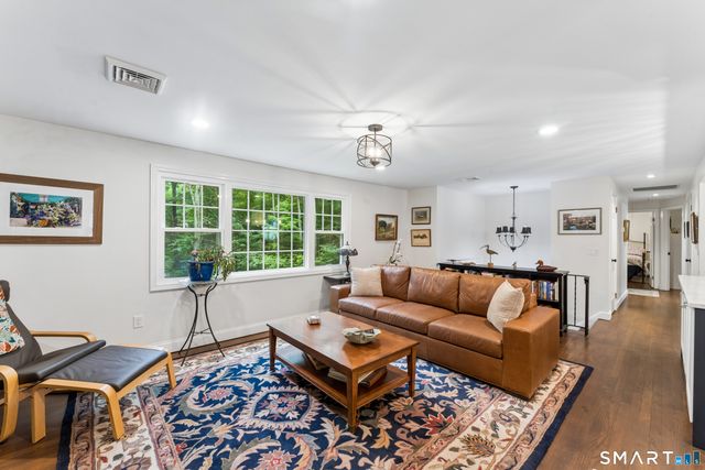 233 Hattertown Road, Newtown, CT 06470