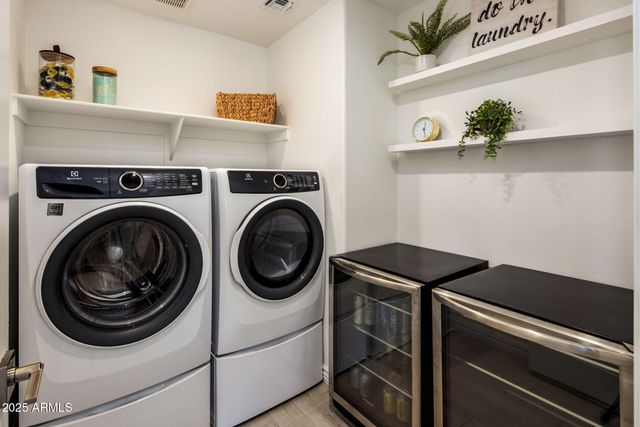 8958 W ORANGE Drive, Glendale, AZ 85305