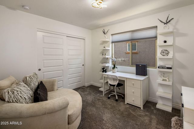 8958 W ORANGE Drive, Glendale, AZ 85305