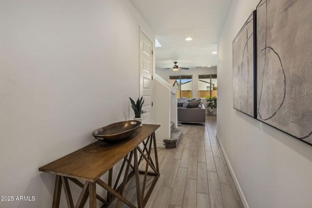 8958 W ORANGE Drive, Glendale, AZ 85305