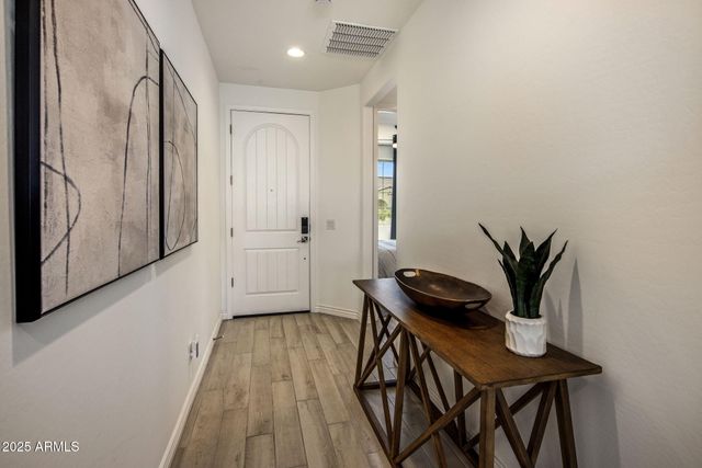 8958 W ORANGE Drive, Glendale, AZ 85305