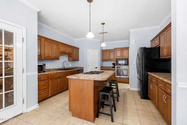 200 S Mullins Road, Holly Springs, MS 38635