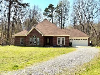 200 S Mullins Road, Holly Springs, MS 38635