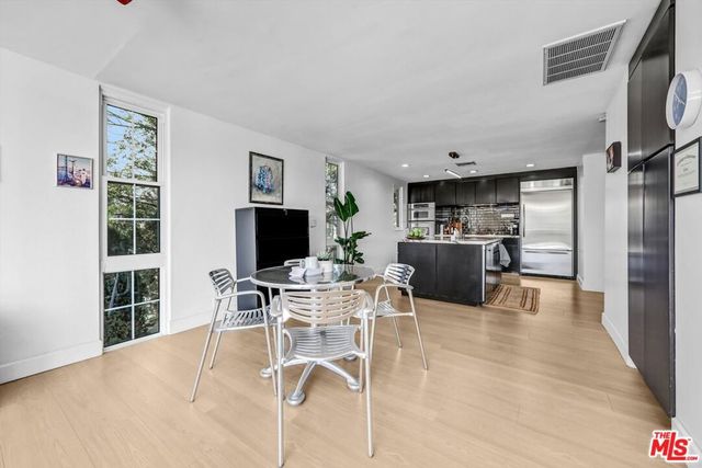 2735 Hollyridge Drive, Los Angeles, CA 90068