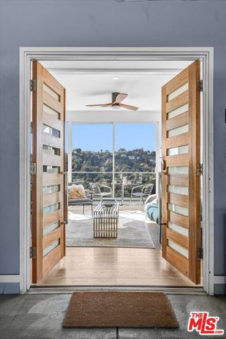 2735 Hollyridge Drive, Los Angeles, CA 90068