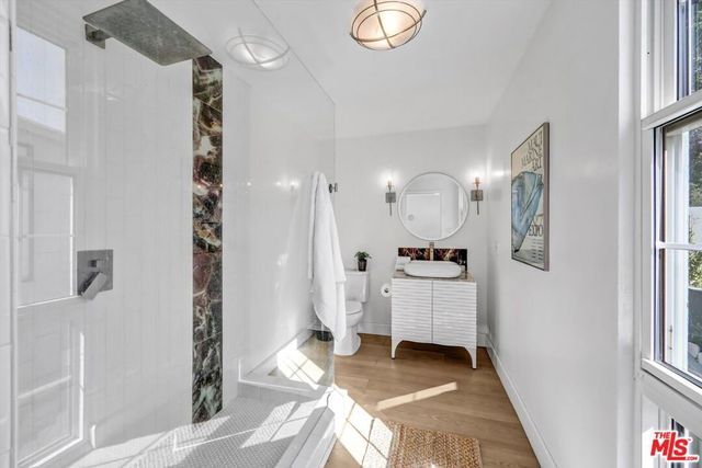 2735 Hollyridge Drive, Los Angeles, CA 90068