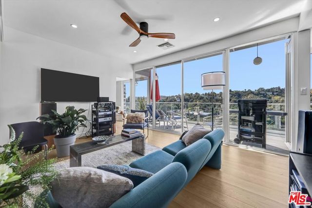 2735 Hollyridge Drive, Los Angeles, CA 90068