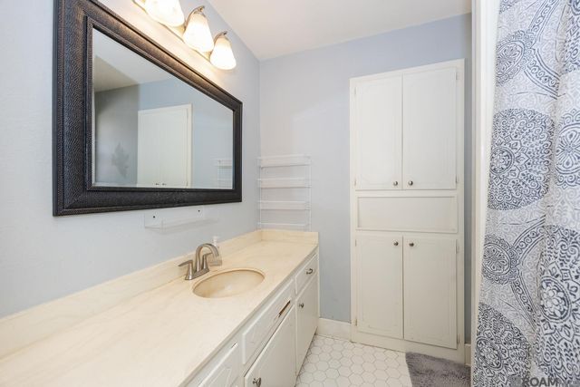 8837 Wakefield Ave, Baton Rouge, LA 70806