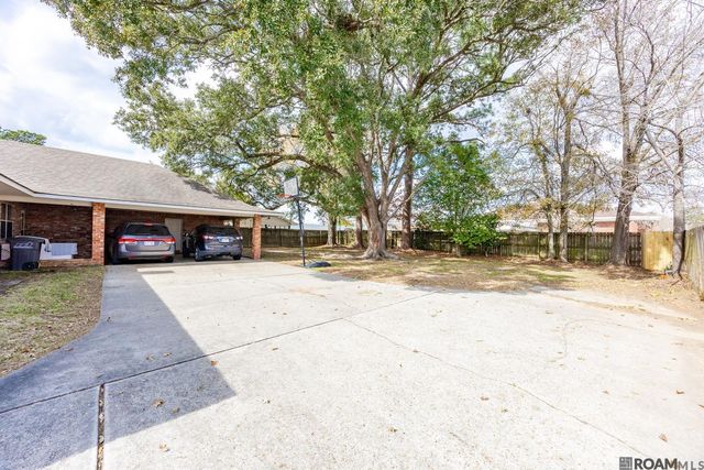 8837 Wakefield Ave, Baton Rouge, LA 70806