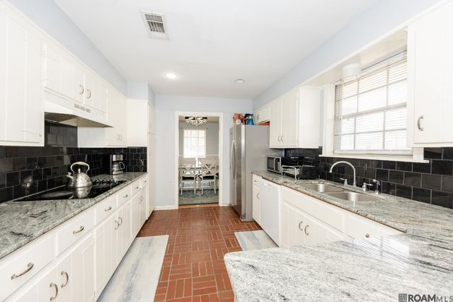 8837 Wakefield Ave, Baton Rouge, LA 70806