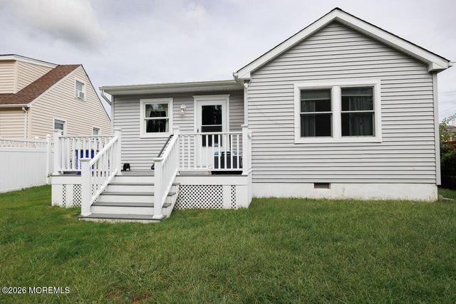 217 W Sylvania Avenue, Neptune City, NJ 07753