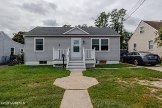 217 W Sylvania Avenue, Neptune City, NJ 07753