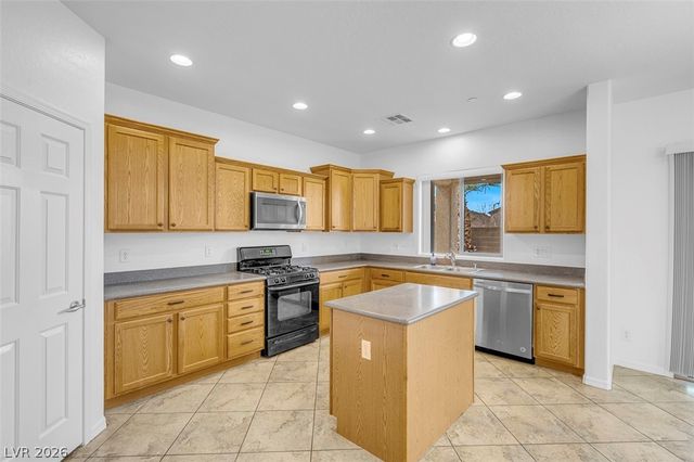 112 Newmiller Street, Henderson, NV 89002