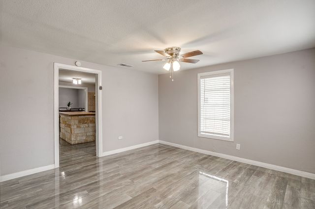 3618 Palacios Avenue, Dallas, TX 75212