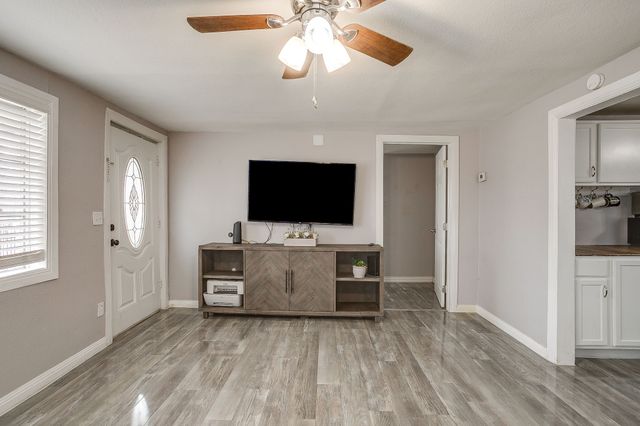 3618 Palacios Avenue, Dallas, TX 75212