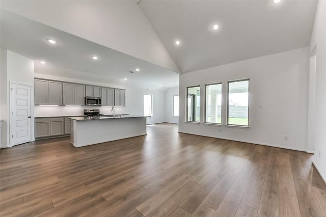 1076 Birds Landing Drive, Magnolia, TX 77355