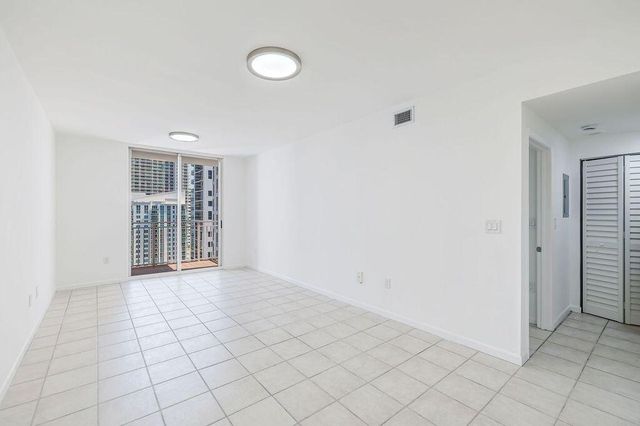 185 SE 14 Terrace 2411, Miami, FL 33131
