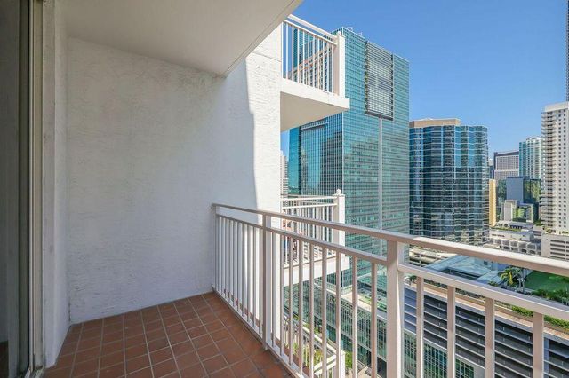 185 SE 14 Terrace 2411, Miami, FL 33131