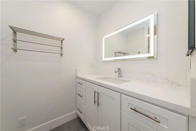 941 W Carson 226, Torrance, CA 90502