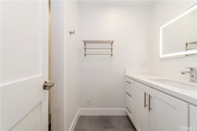 941 W Carson 226, Torrance, CA 90502