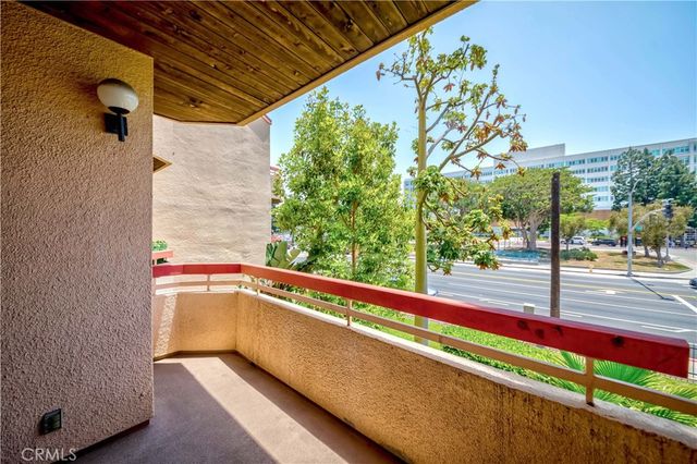 941 W Carson 226, Torrance, CA 90502