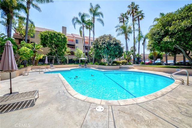 941 W Carson 226, Torrance, CA 90502