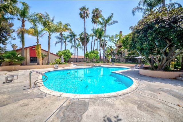 941 W Carson 226, Torrance, CA 90502