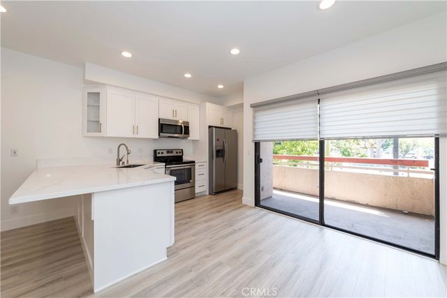 941 W Carson 226, Torrance, CA 90502