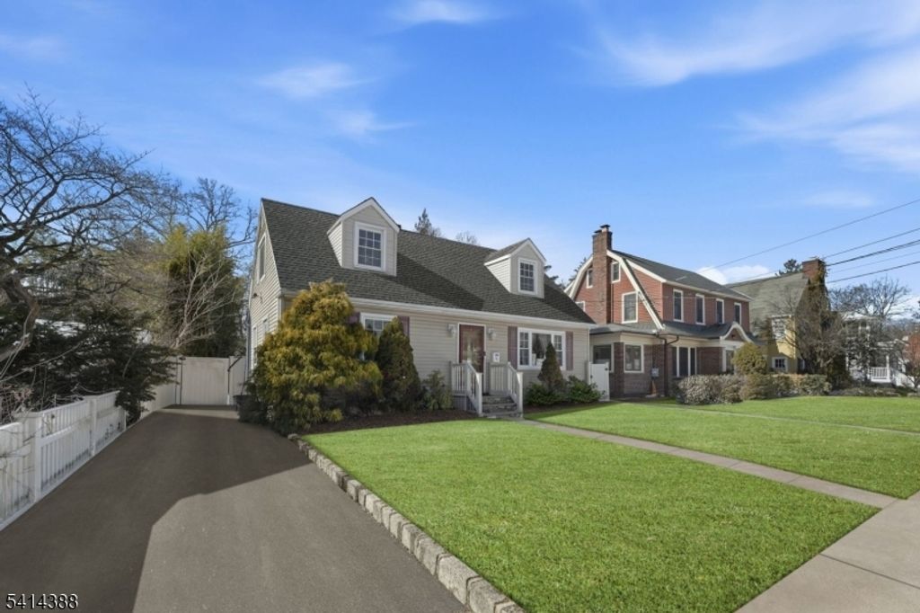 95 Cedar Ave, Hackensack City, NJ 07601 — photo 2